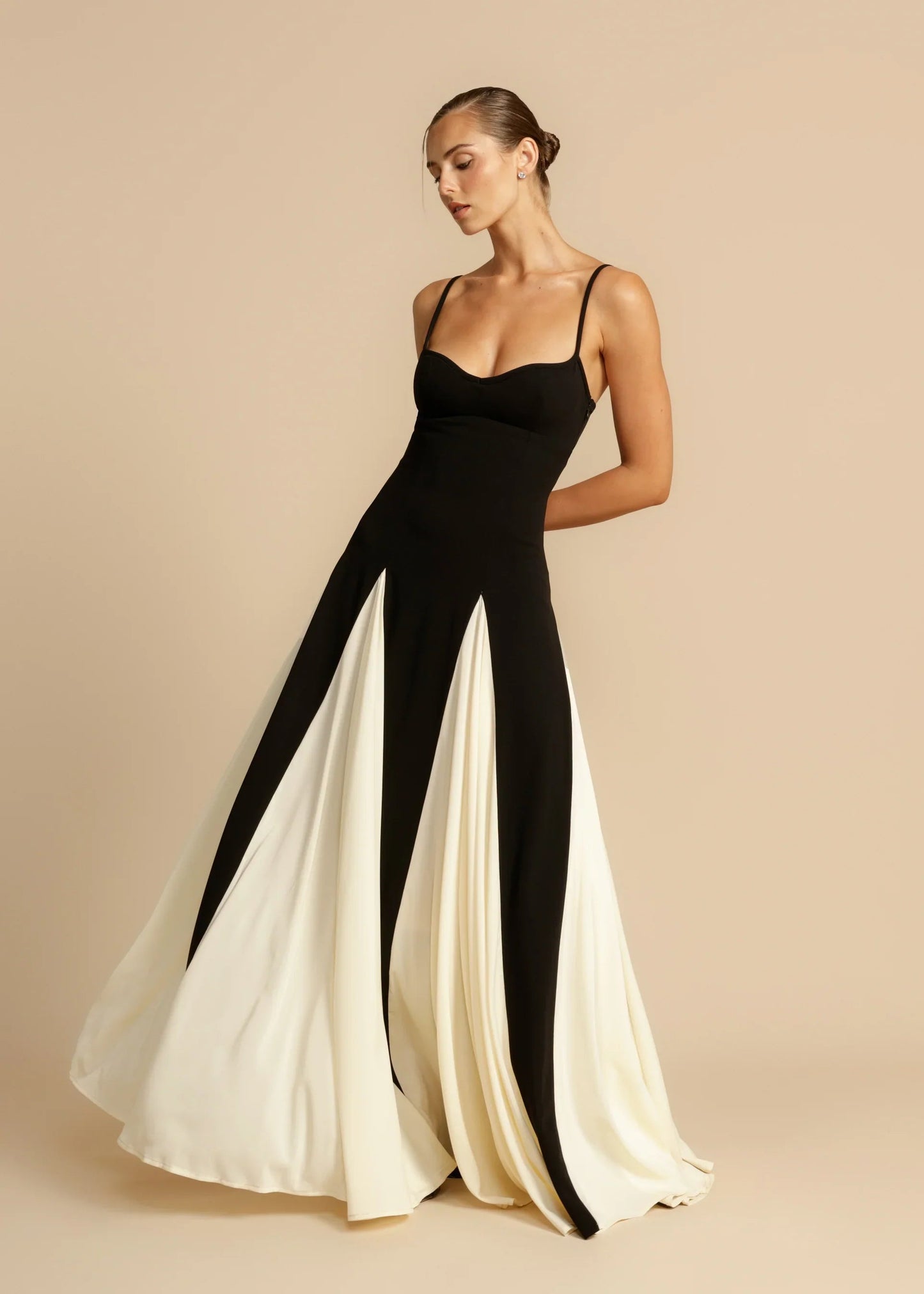 Scarlett™ | Elegant Evening Dress